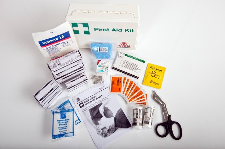 First aid online kit box content